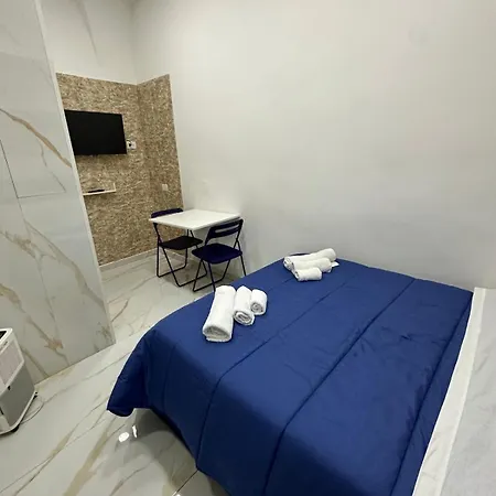 Swamy Apartman Nápoly